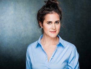 L.A. MEDIUM, NICE SMILE